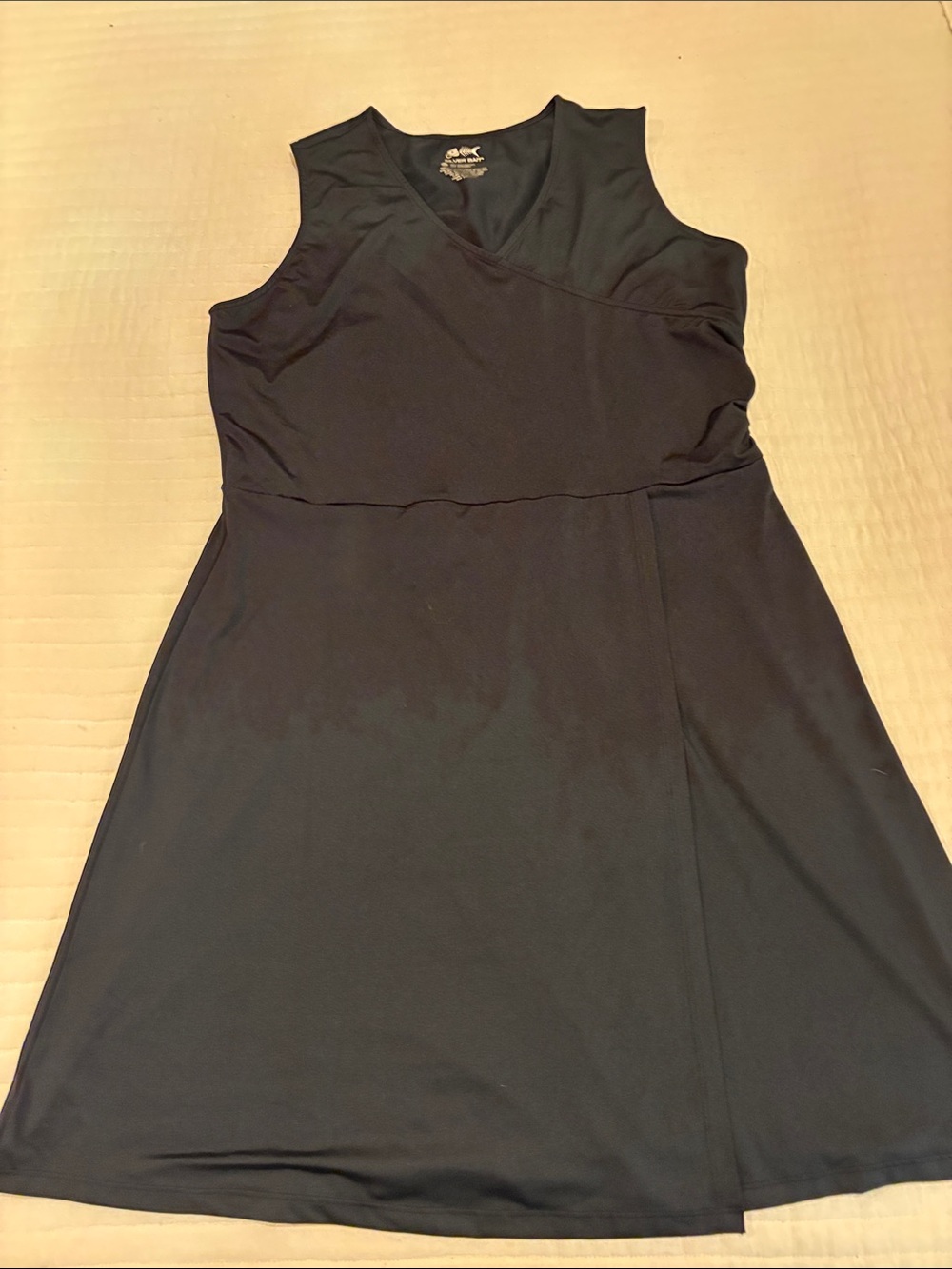 Silver Jeans Sleeveless V-Neck Black Dress